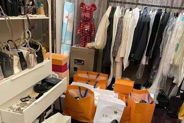 合肥市庐江回收一线品牌衣服